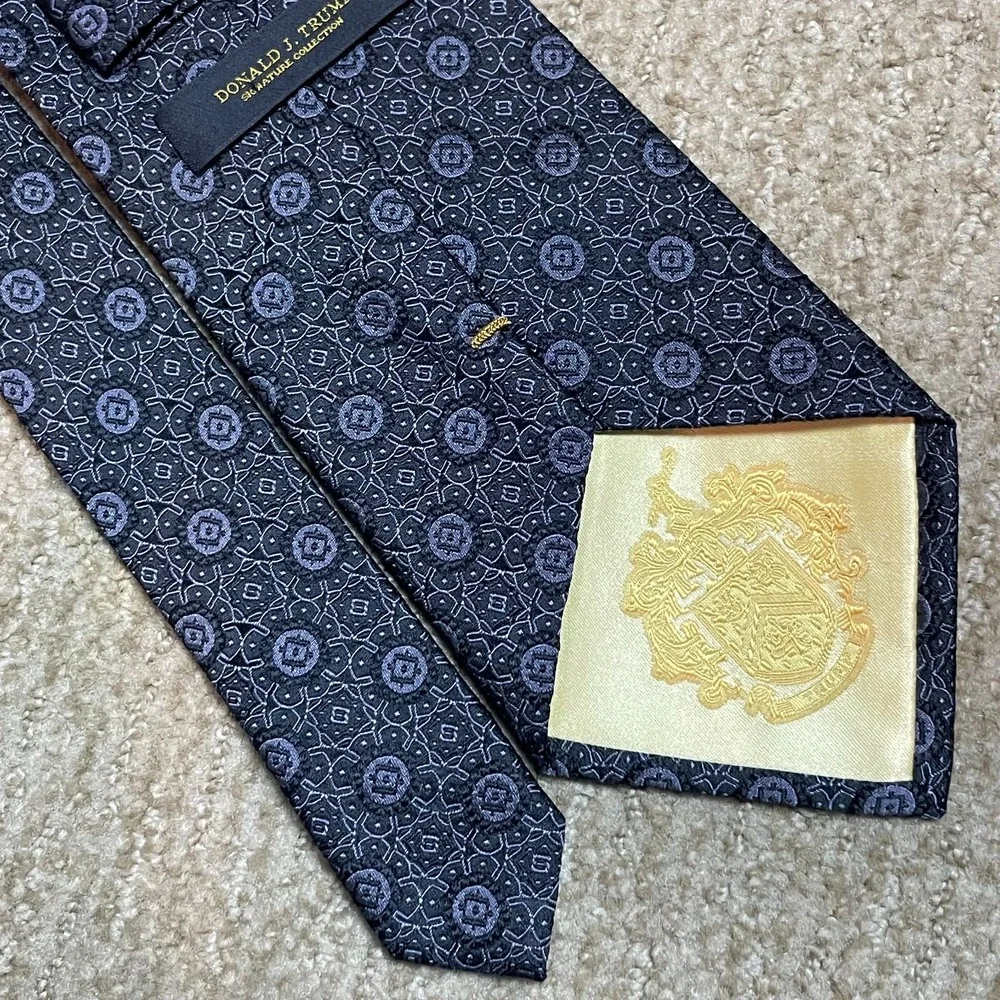 Donald Trump Signature Collection Necktie Black Gray Print‎ Silk Executive 4x58